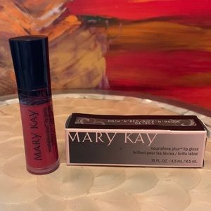 NEW... Mary Kay Nourishine Plus Lip Gloss